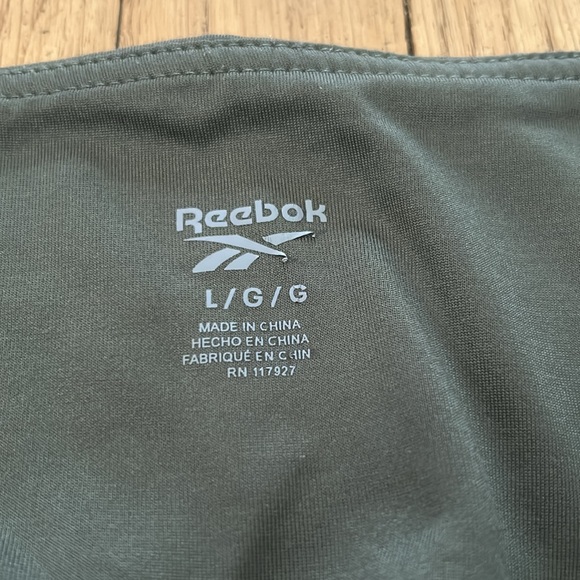 Green Reebok leggings - Picture 2 of 4